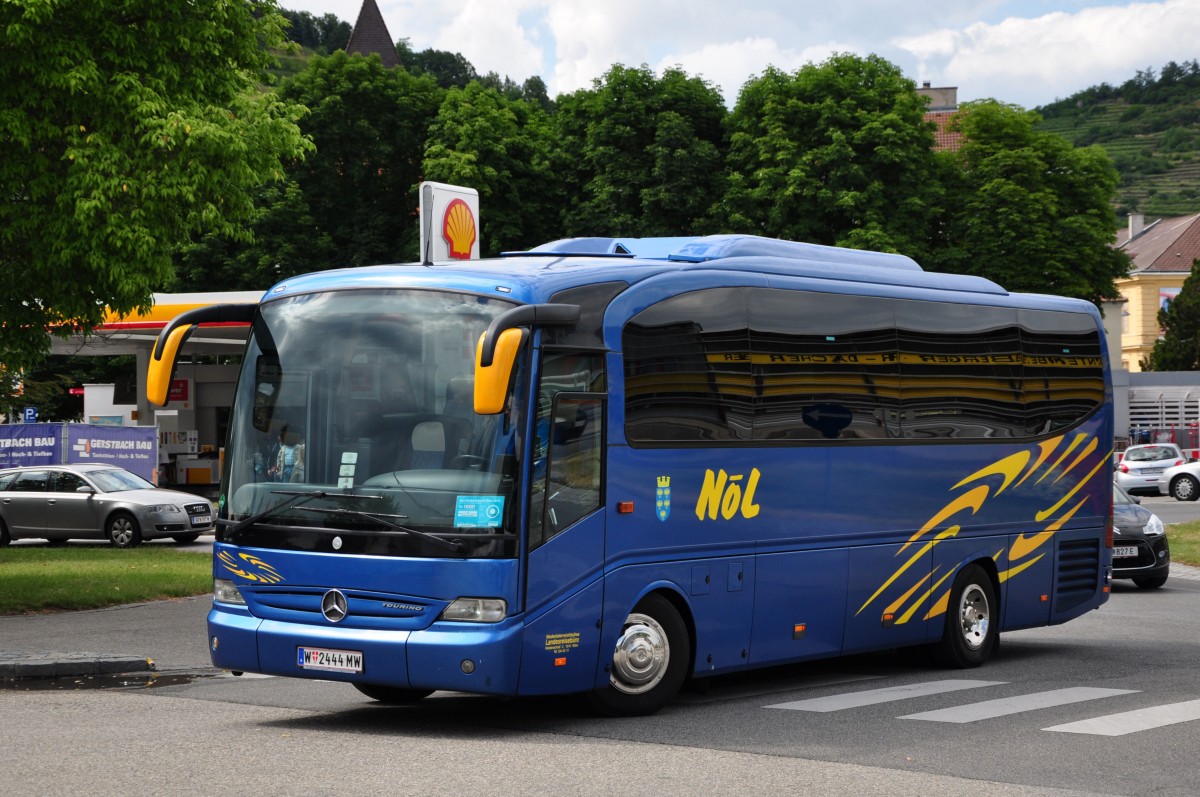 Mercedes Tourino vom N�L ( N.�.Landesreiseb�ro) im Juni 2015 in Krems.
