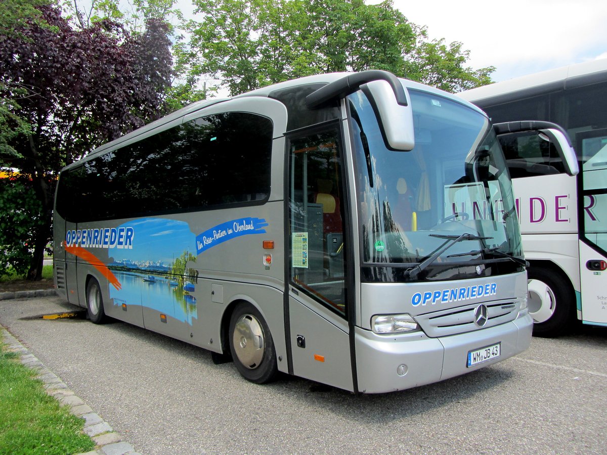 Mercedes Tourino von Oppenrieder Reisen aus der BRD in Krems gesehen.