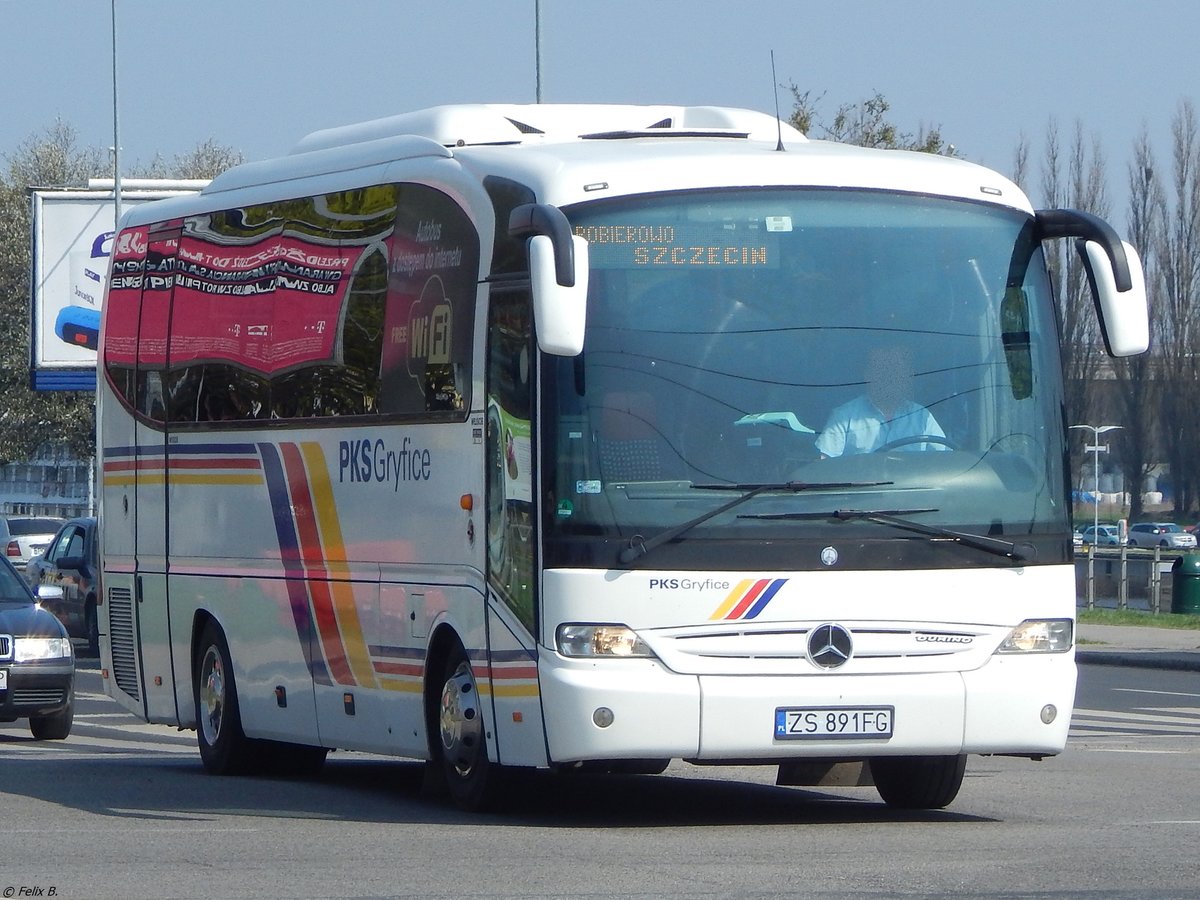 Mercedes Tourino von PKS Gryfice aus Polen in Stettin.