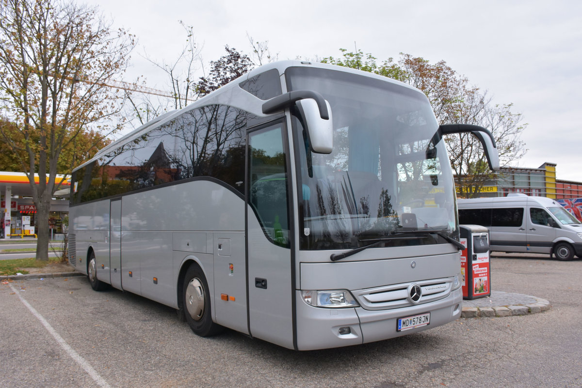 Mercedes Tourismo aus Mdling bei Wien 09/2017 in Krems.