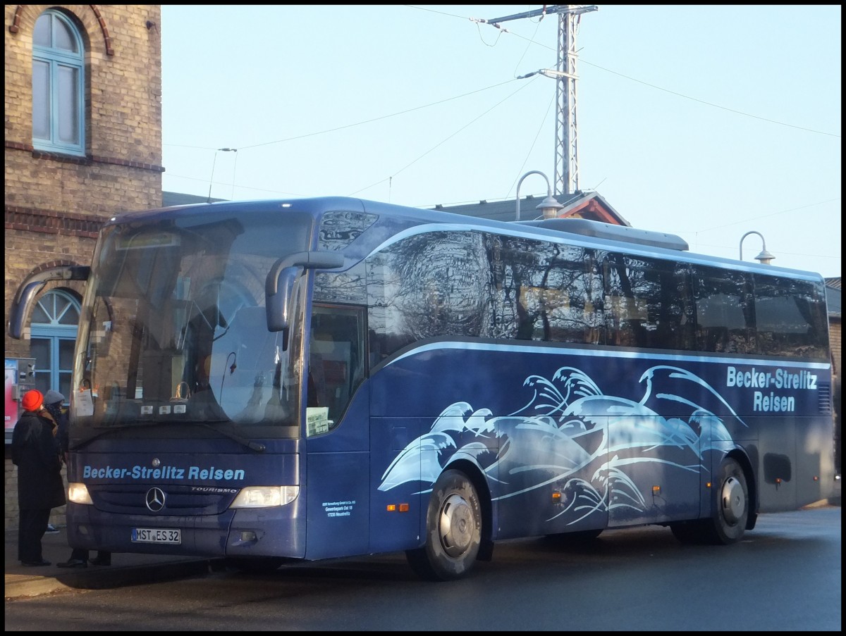 Mercedes Tourismo von Becker-Strelitz Reisen aus Deutschland in Bergen.