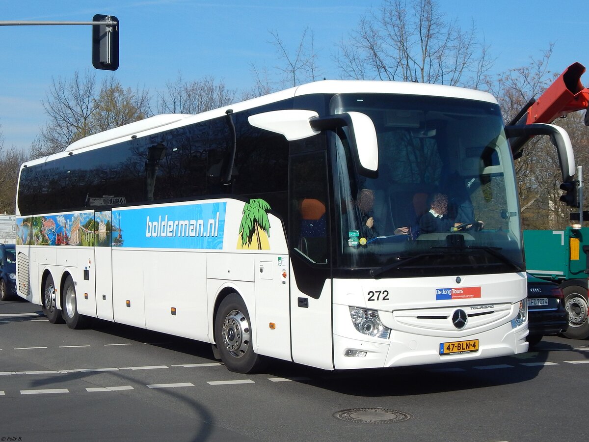 Mercedes Tourismo von De Jong Tours aus den Niederlanden in Berlin.