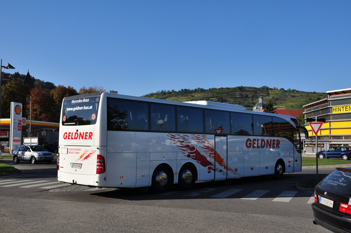 Mercedes Tourismo von Geldner Reisen aus Niedersterreich in Krems gesehen.