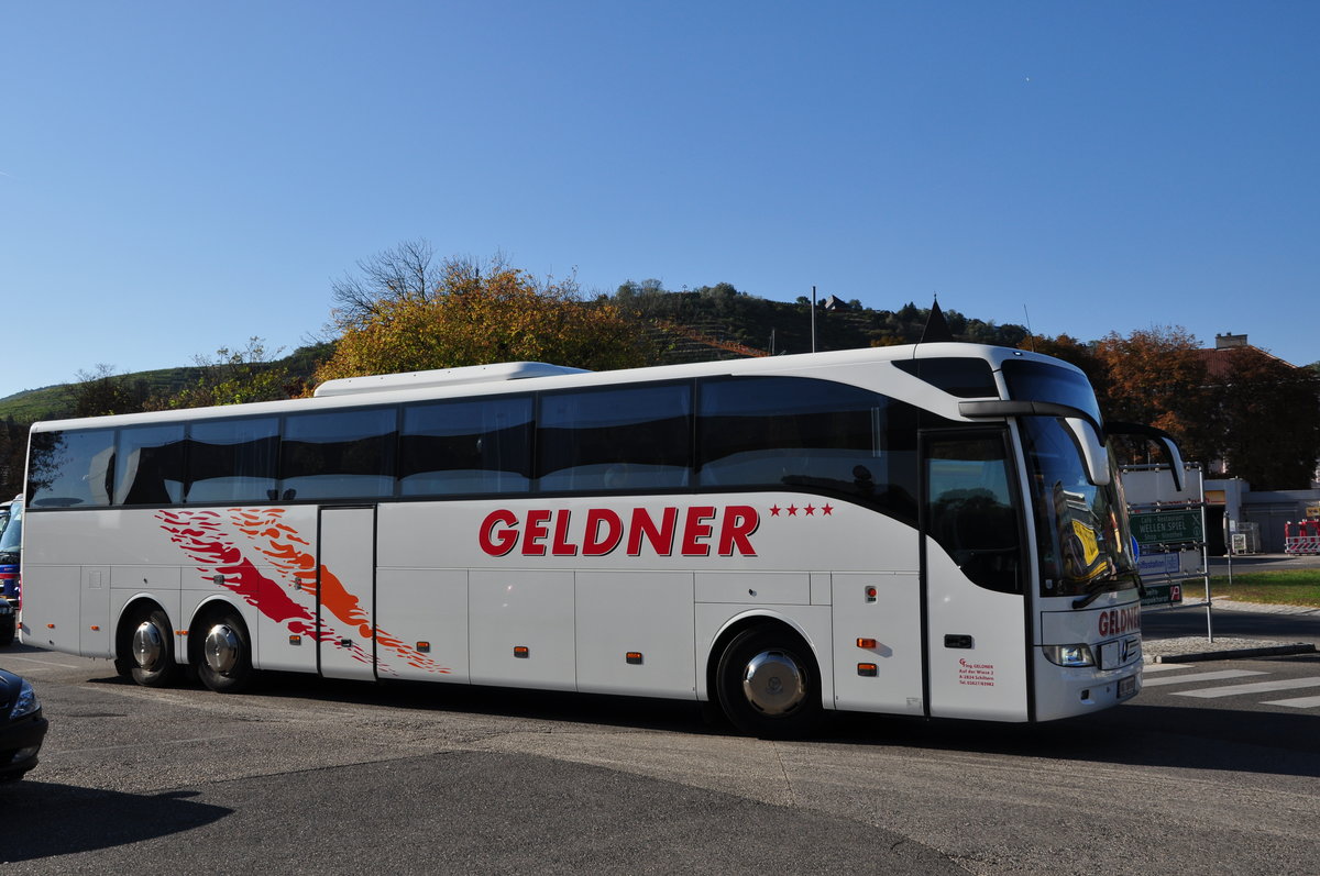 Mercedes Tourismo von Geldner Reisen aus Niedersterreich in Krems gesehen.