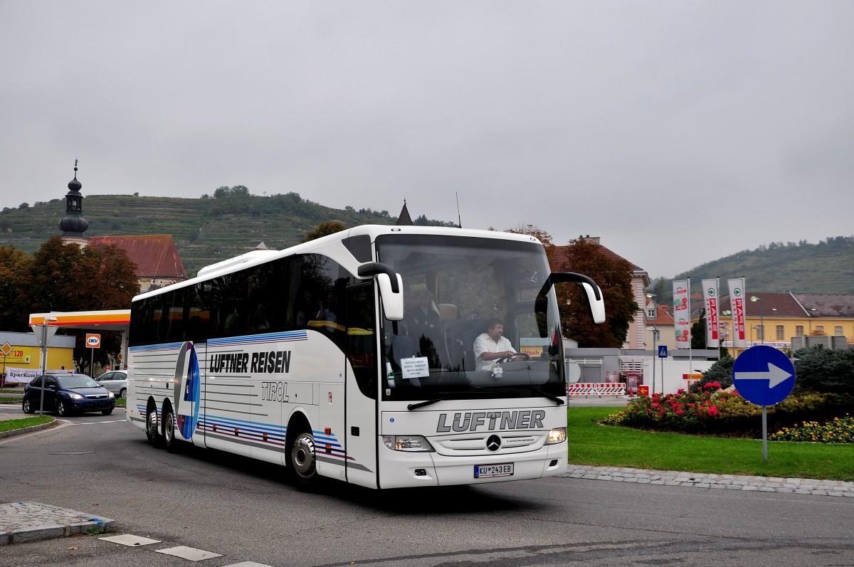 Mercedes Tourismo von L�ftner Reisen aus �sterreich im Oktober 2014 in Krems.