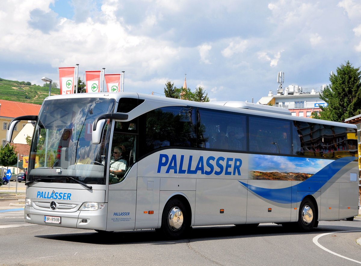 Mercedes Tourismo von Pallasser Reisen aus �sterreich in Krems.