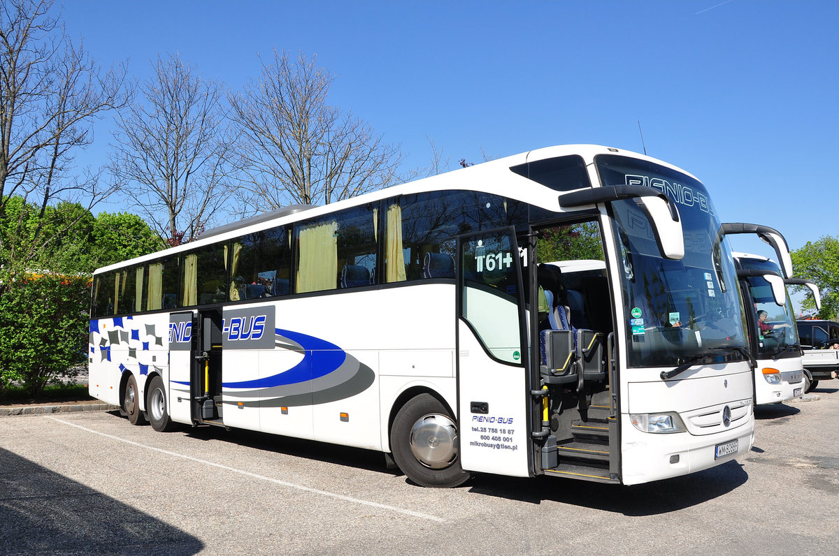 Mercedes Tourismo von Pienio Bus aus Polen in Krems.