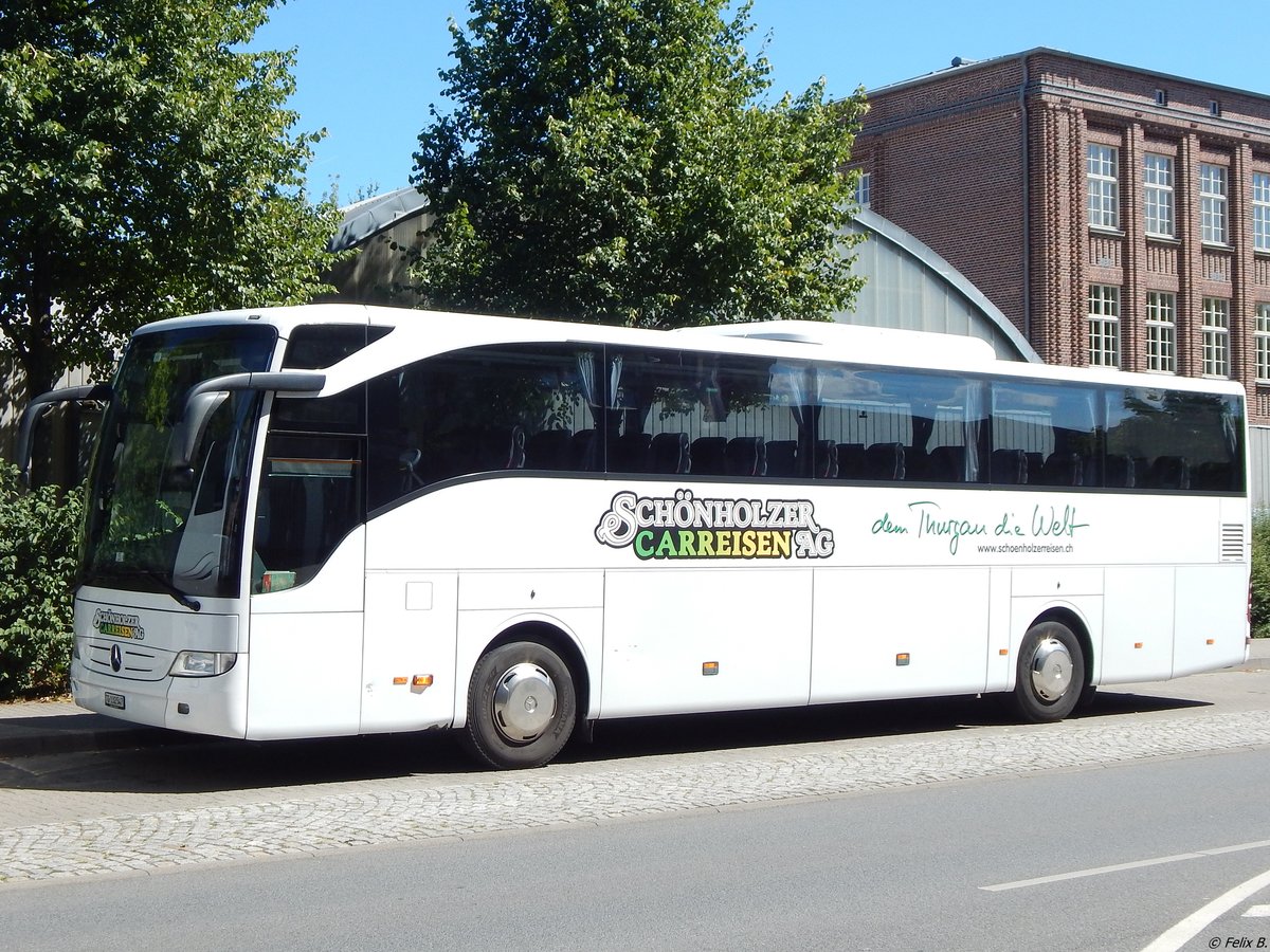 Mercedes Tourismo von Schönholzer Carreisen aus der Schweiz in Neubrandenburg.