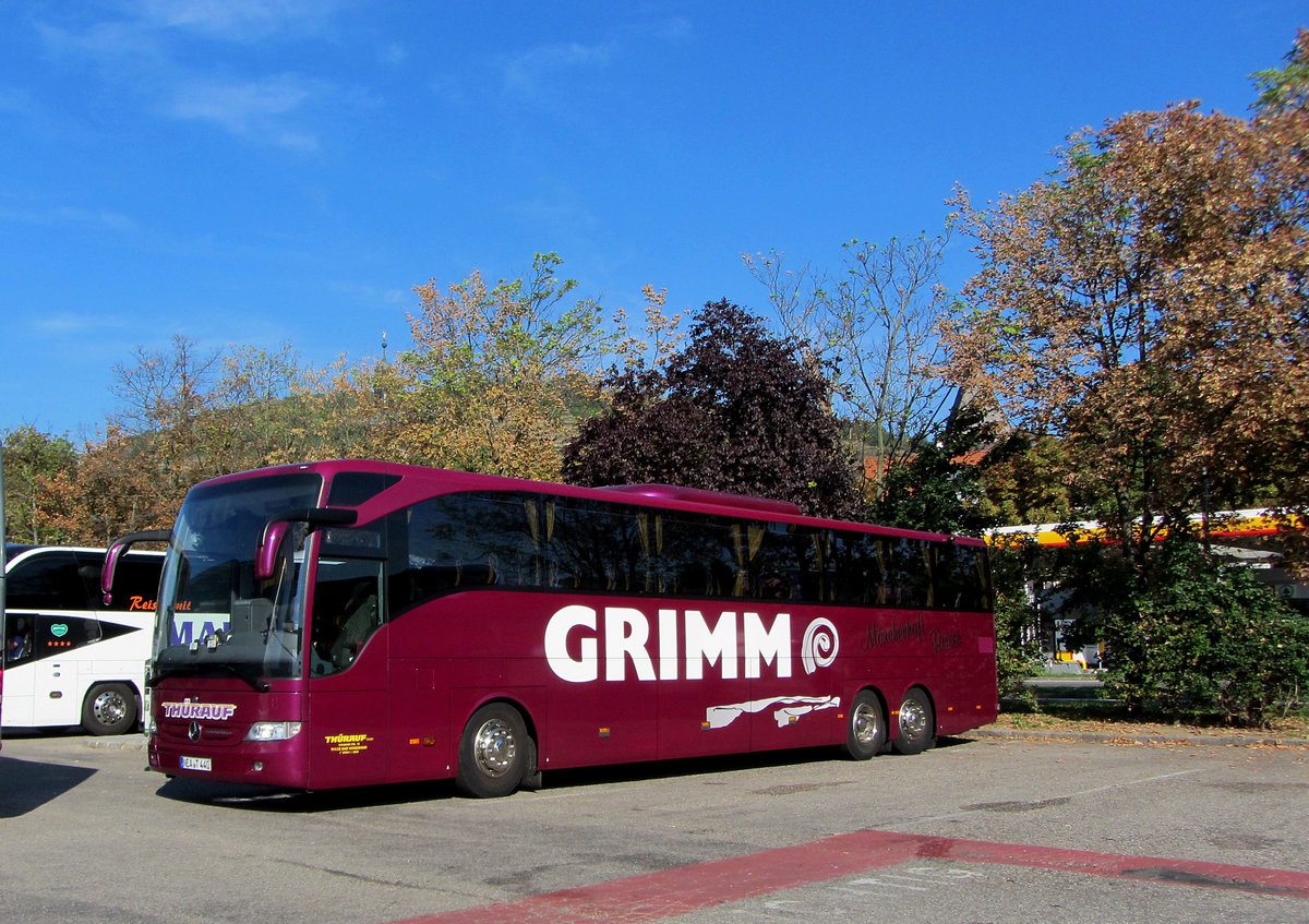 Mercedes Tourismo von Thrauf Reisen aus der BRD in Krems gesehen.