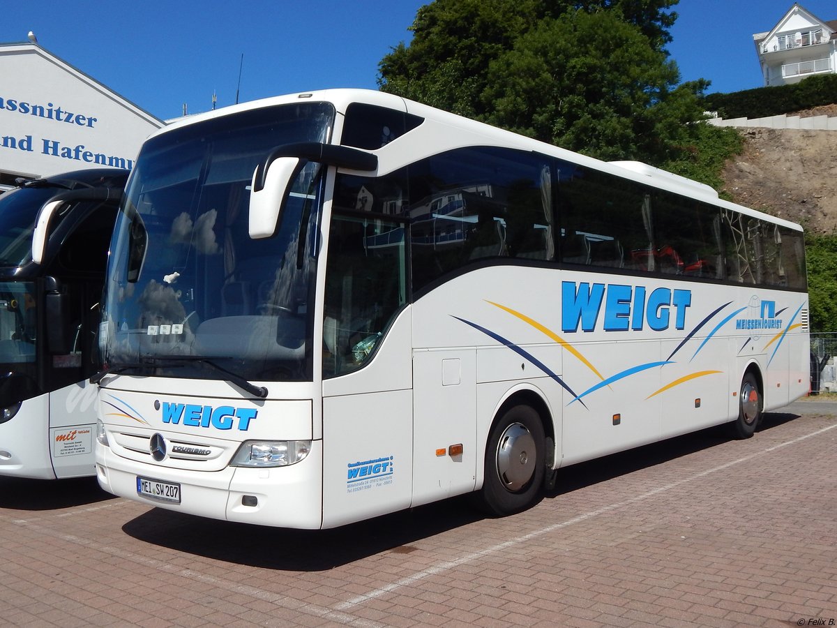 Mercedes Tourismo von Weigt aus Deutschland im Stadthafen Sassnitz. 