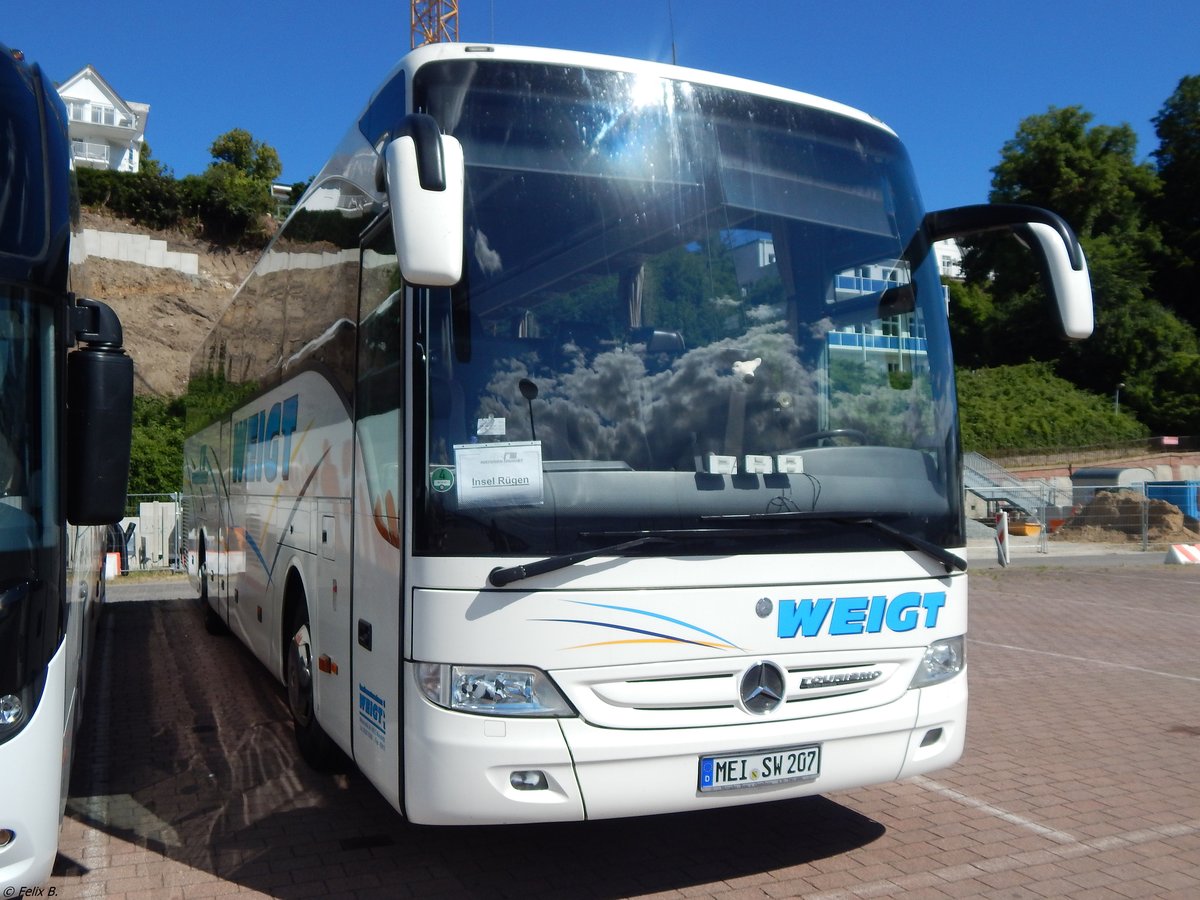 Mercedes Tourismo von Weigt aus Deutschland im Stadthafen Sassnitz. 