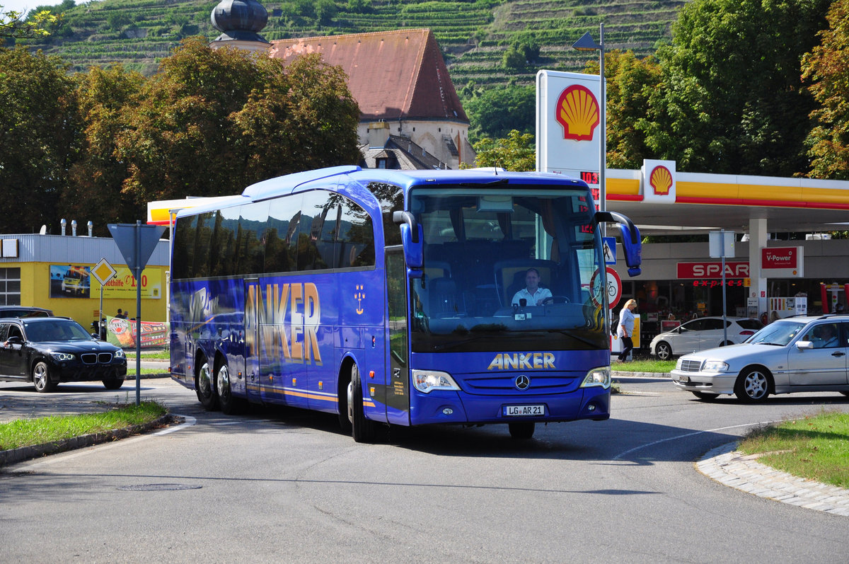 Mercedes Travego von ANKER Reisen aus der BRD in Krems gesehen.