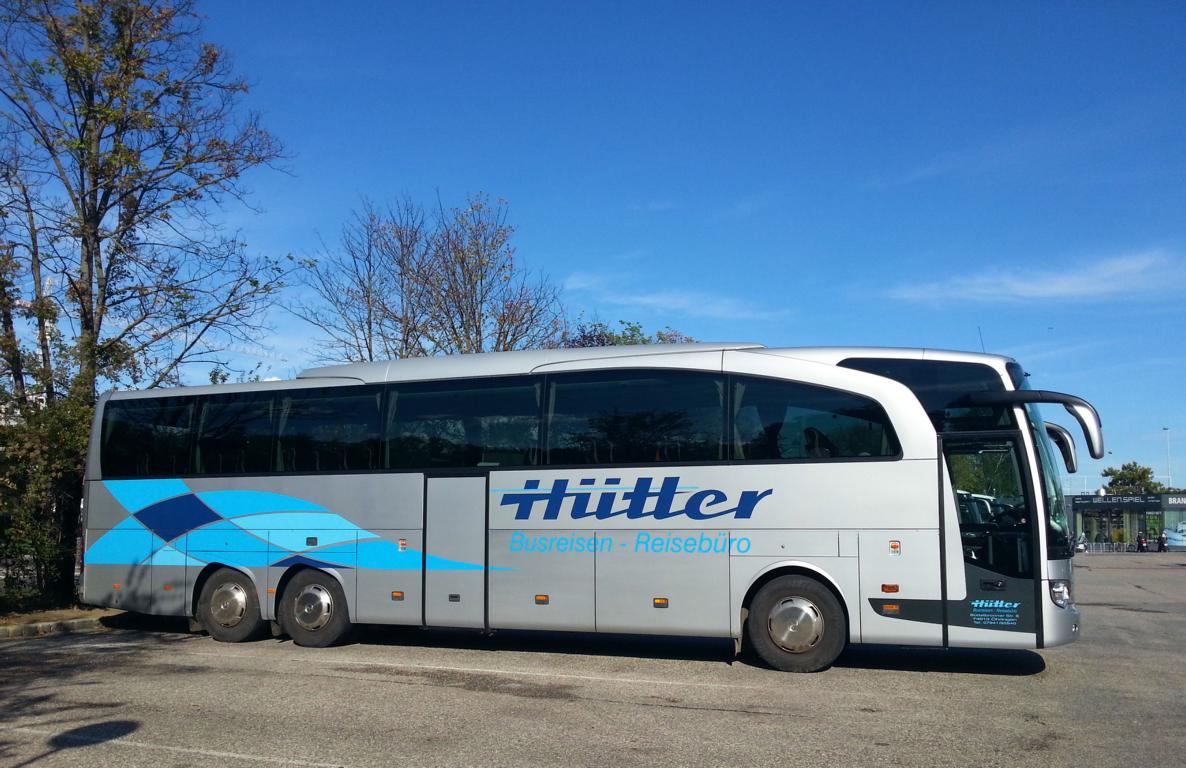 Mercedes Travego von Htter Busreisen-Reisebro aus der BRD 2017 in Krems.