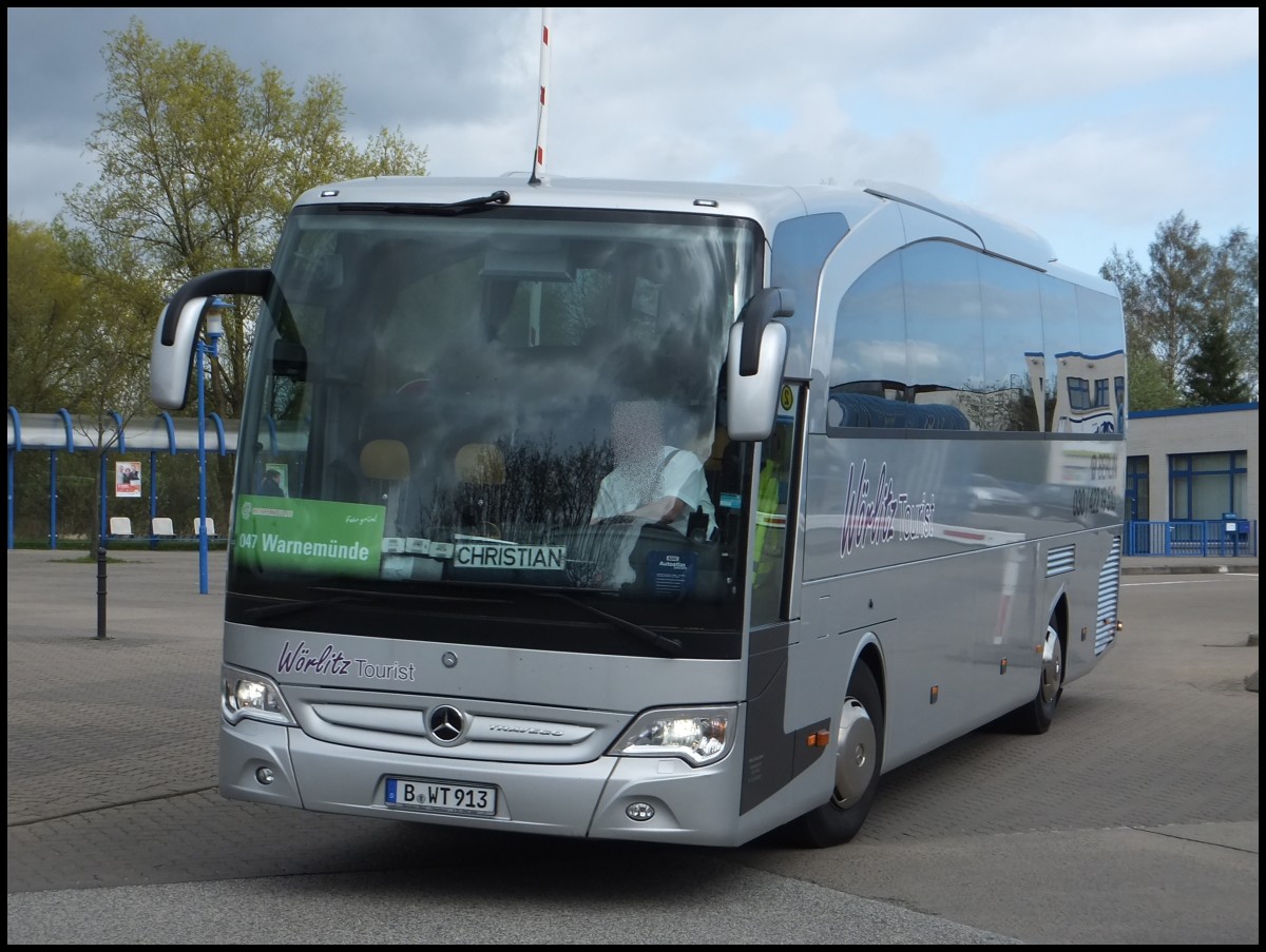 Mercedes Travego von MeinFernBus/W�rlitz Tourist aus Deutschland in Rostock. 