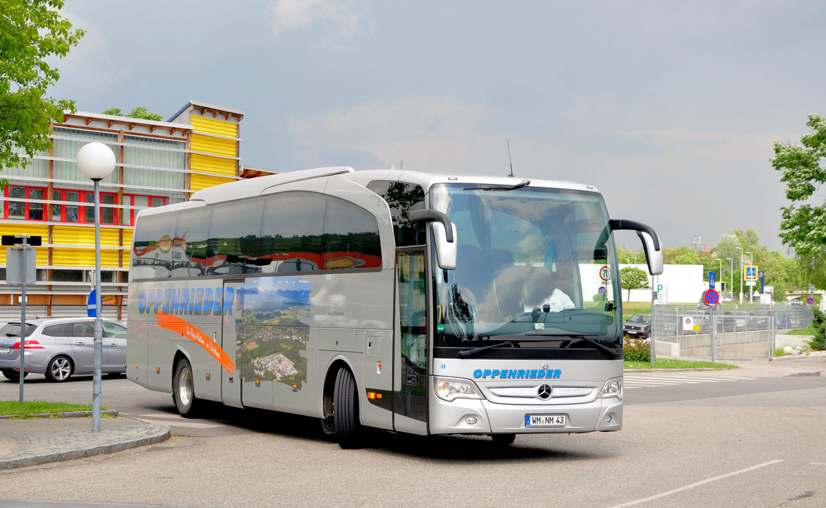 Mercedes Travego von Oppenrieder Reisen aus der BRD in Krems gesehen.