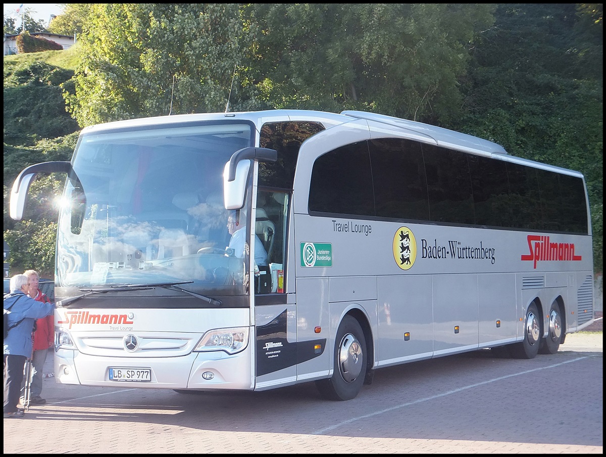 Mercedes Travego von Spillmann aus Deutschland im Stadthafen Sassnitz. 