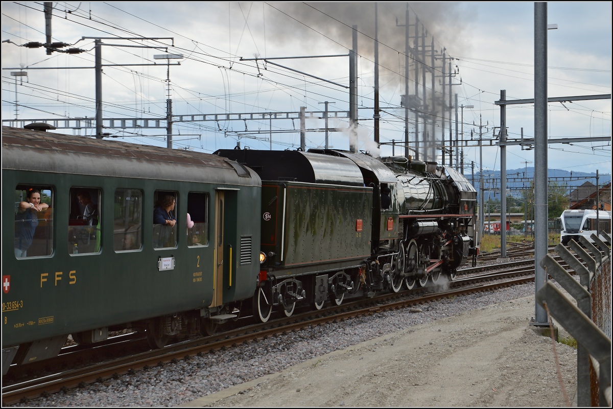 Mikado 141 R 1244 in Romanshorn mit einem Sonderzug nach Brugg. August 2014.