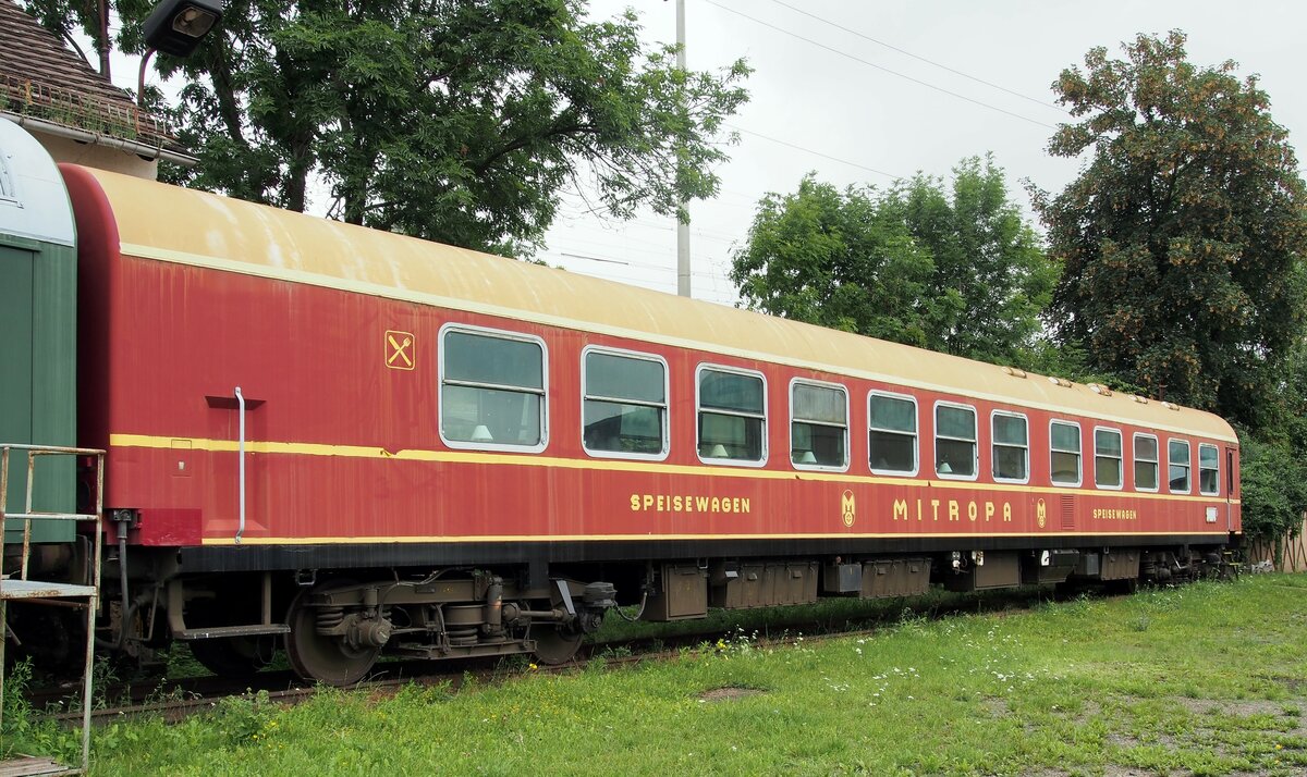 Mitropa Speisewagen im Eisenbahnmuseum Weimar am 05.08.2016.