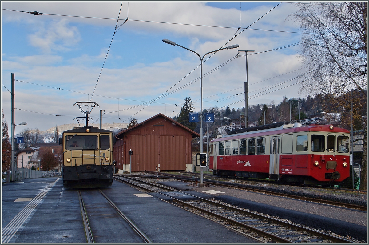 MOB GDe 4/4 und CEV BDeh 2/4 73 in Blonay.
9. Dez. 2014