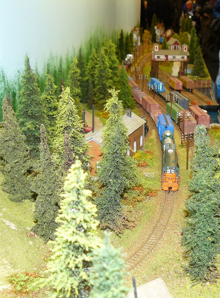 Modellbahn  Cattle-Bay  Masstab 1:160. Nederlandse modelspoordagen, Rijswijk, Niederlande 17-01-2015. 

Cattle-Bay Amerikaanse modelspoorbaan in schaal 1:160. Nederlandse modelspoordagen, Rijswijk 17-01-2015.