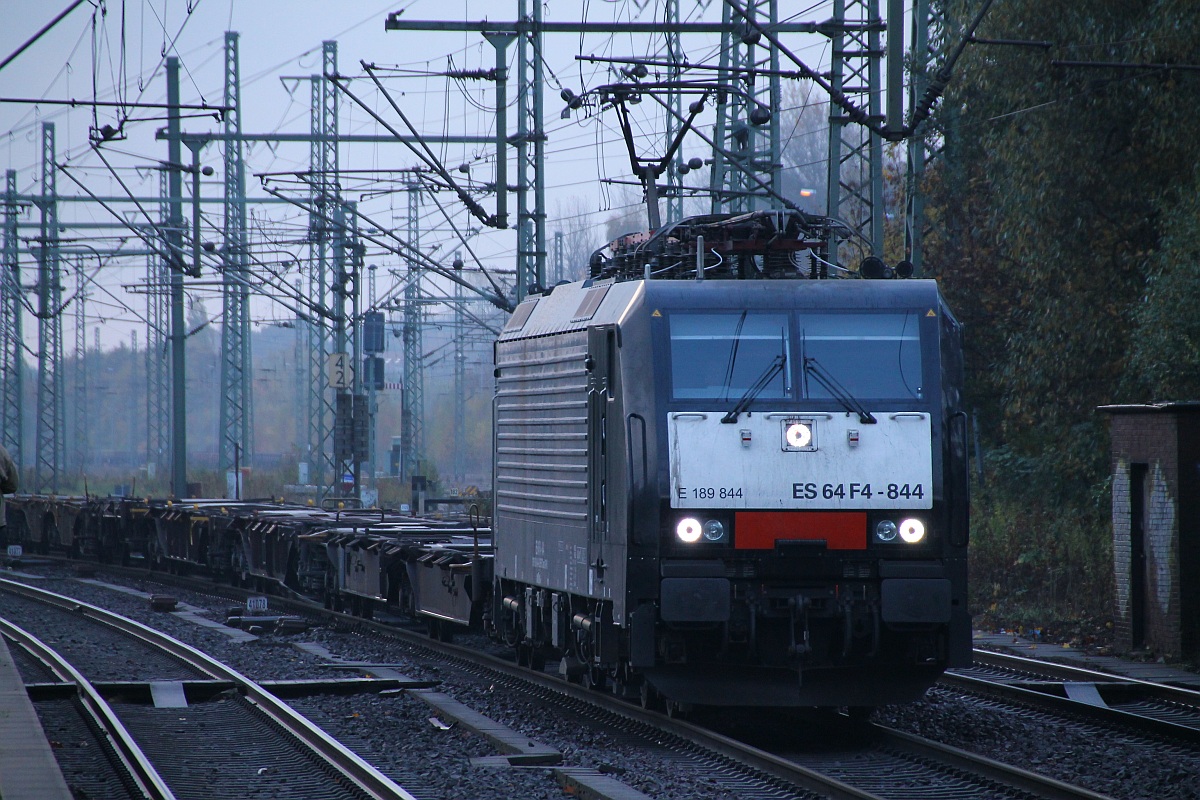 MRCE 189 844-4/ES64F4-844(Class 189-VM, Unt/MMAL/17.02.11)fuhr heute mehrfach durch HH-Harburg. 26.10.2013