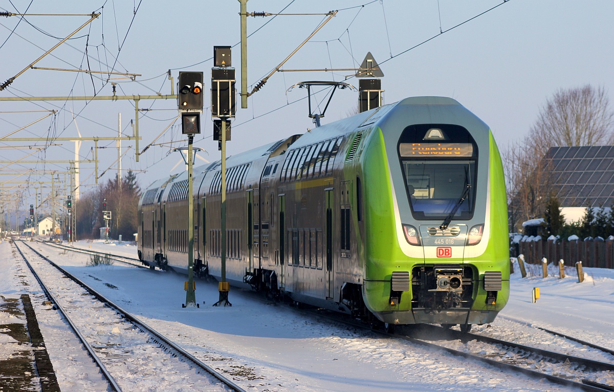 NAH.SH/DB 445 039 und 016 als RE7 nach Flensburg. Jbek 05.03.2018