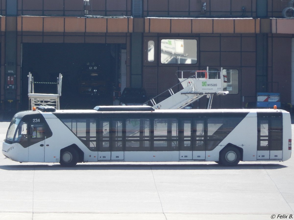 Neoplan Airliner von AeroGround aus Deutschland in Berlin.