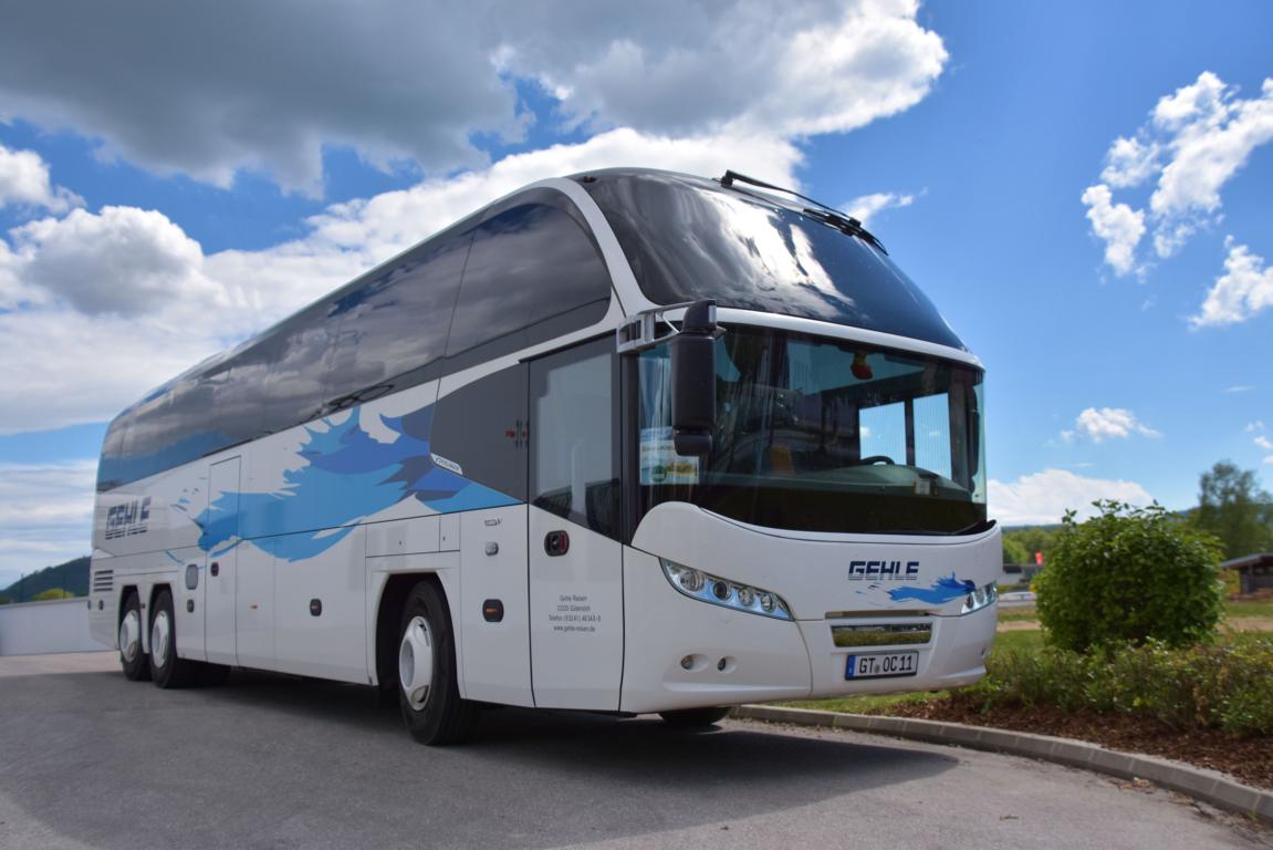 Neoplan Cityliner von GEHLE Reisen aus der BRD in Krems.