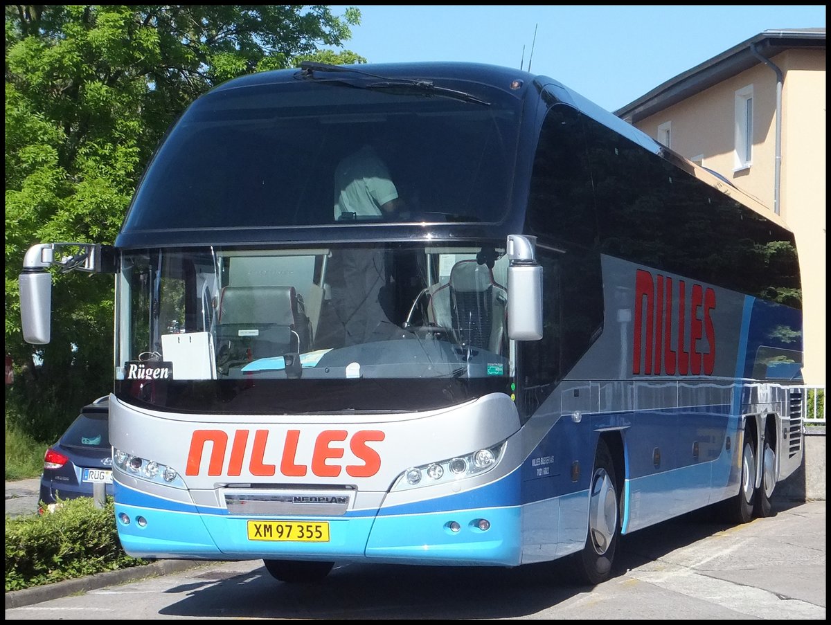 Neoplan Cityliner von Nilles aus D�nemark in Sassnitz.