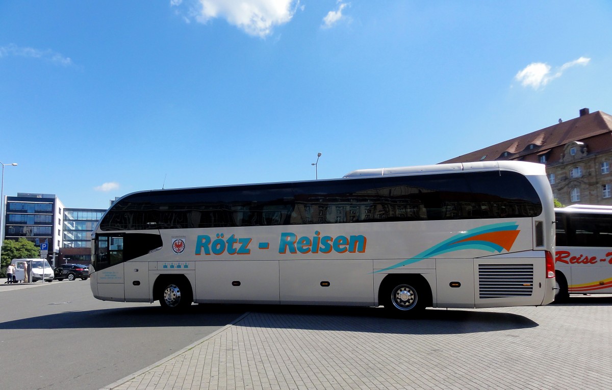 Neoplan Cityliner von R�tz Reisen aus der BRD Ende Juli 2015 beim Hauptbahnhof gesehen.