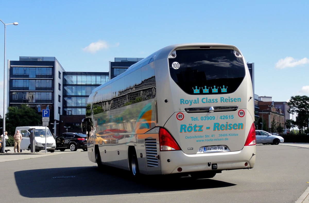 Neoplan Cityliner von R�tz Reisen aus der BRD Ende Juli 2015 beim Hauptbahnhof gesehen.