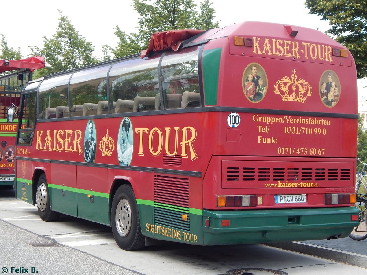 Neoplan Jetliner von Kaiser-Tour aus Deutschland in Potsdam.