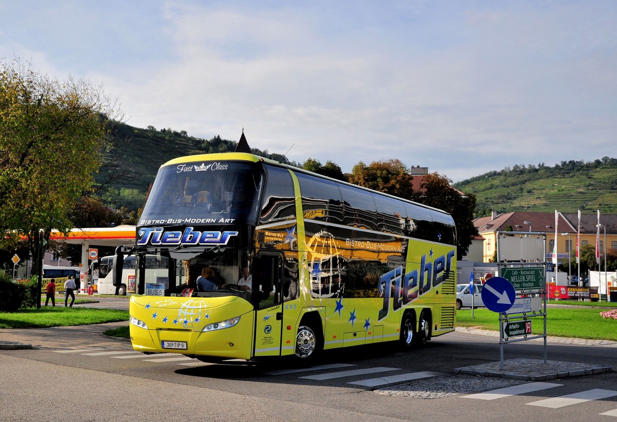 Neoplan Skyliner von TIEBER Reisen aus sterreich am 20.9.2014 in Krems.