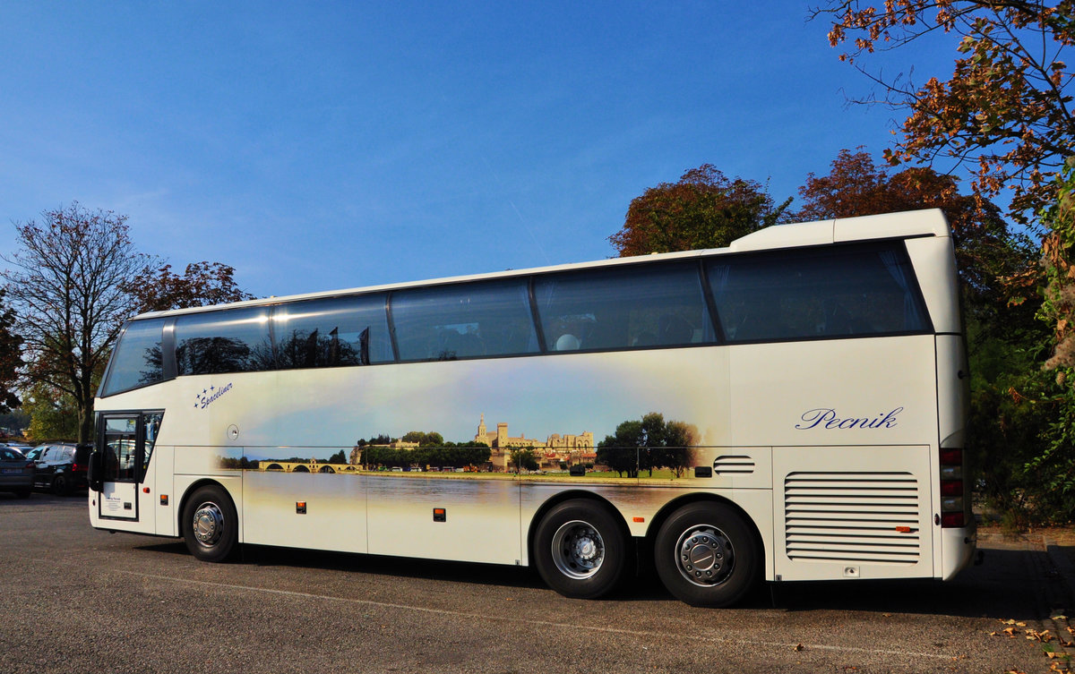 Neoplan Spaceliner von Ludwig Pecnik Reisen aus �sterreich in Krems.