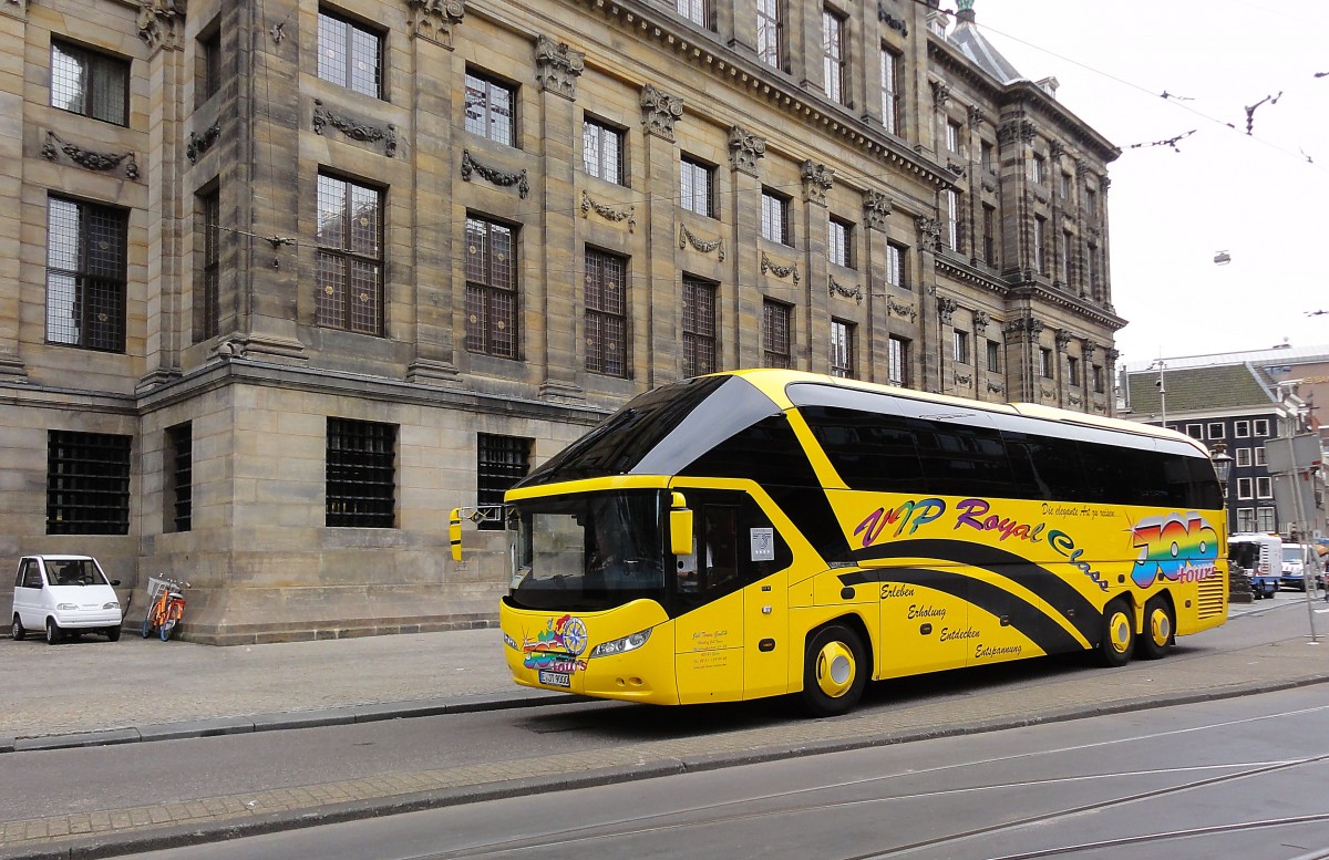 Neoplan Starliner im Juli 2014 in Amsterdam gesehen.