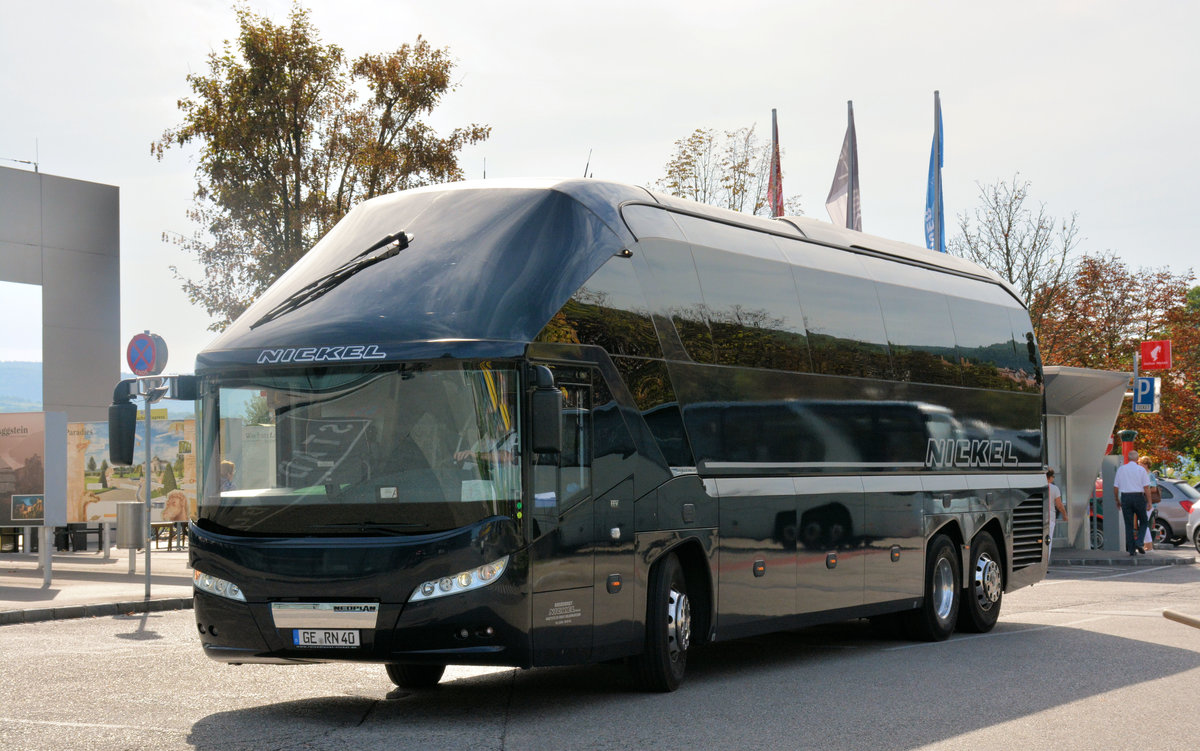Neoplan Starliner vom Reisedienst Nickel aus der BRD in Krems gesehen. 