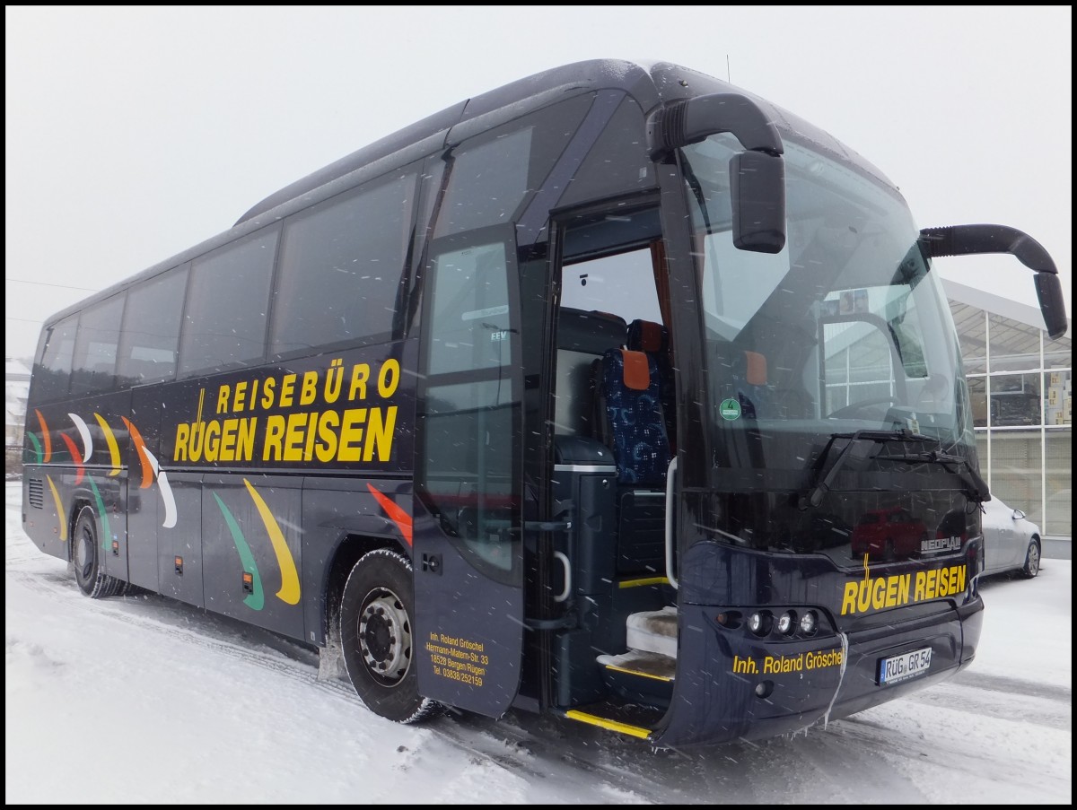 Neoplan Tourliner von R�gen Reisen aus Deutschland in Bergen. 