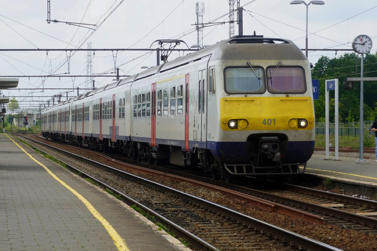 NMBS 401 treft am 21 Mai 2026 in Lier ein.