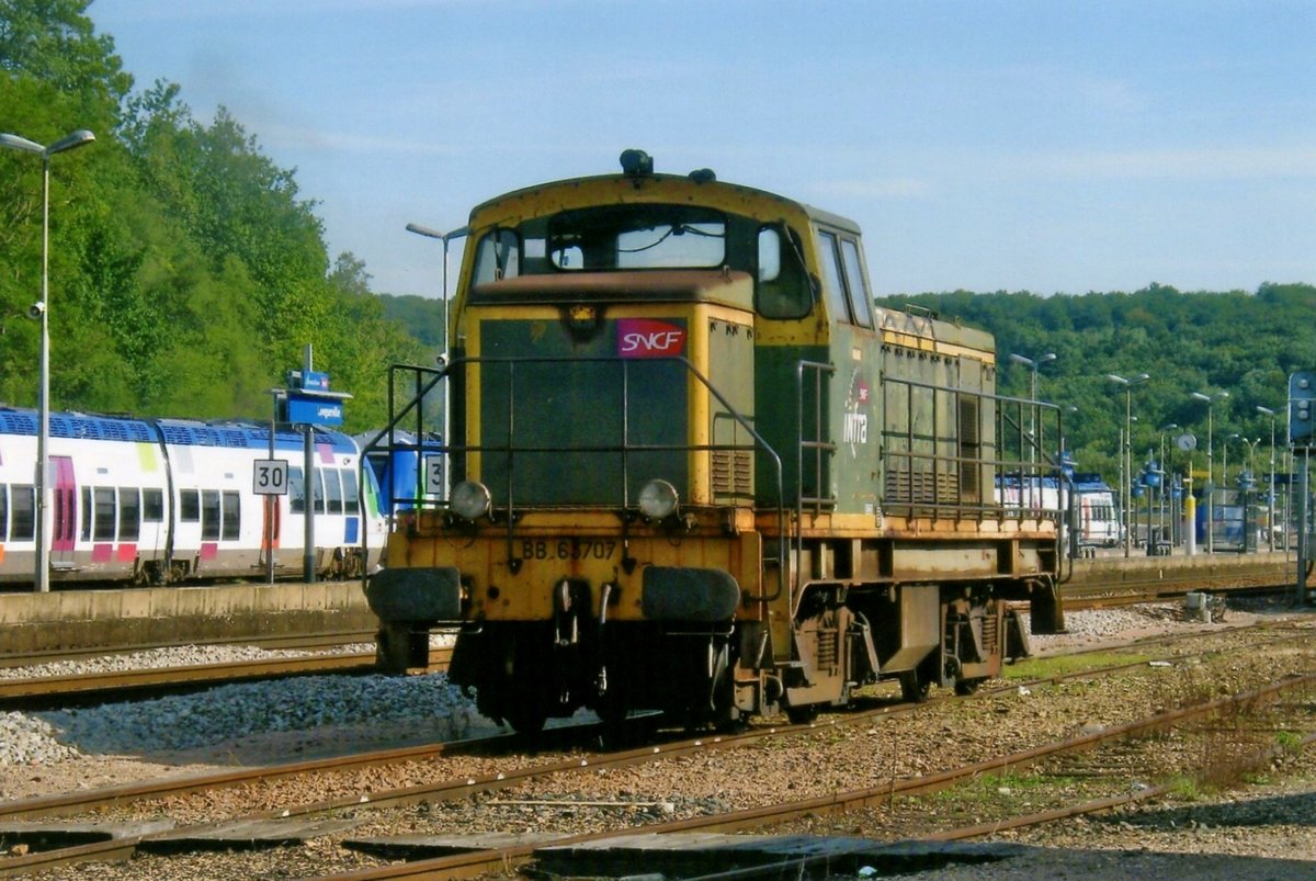 Noch immer in Altlackierung präsentiert sich 63707 in Longueville am 19 September 2010.