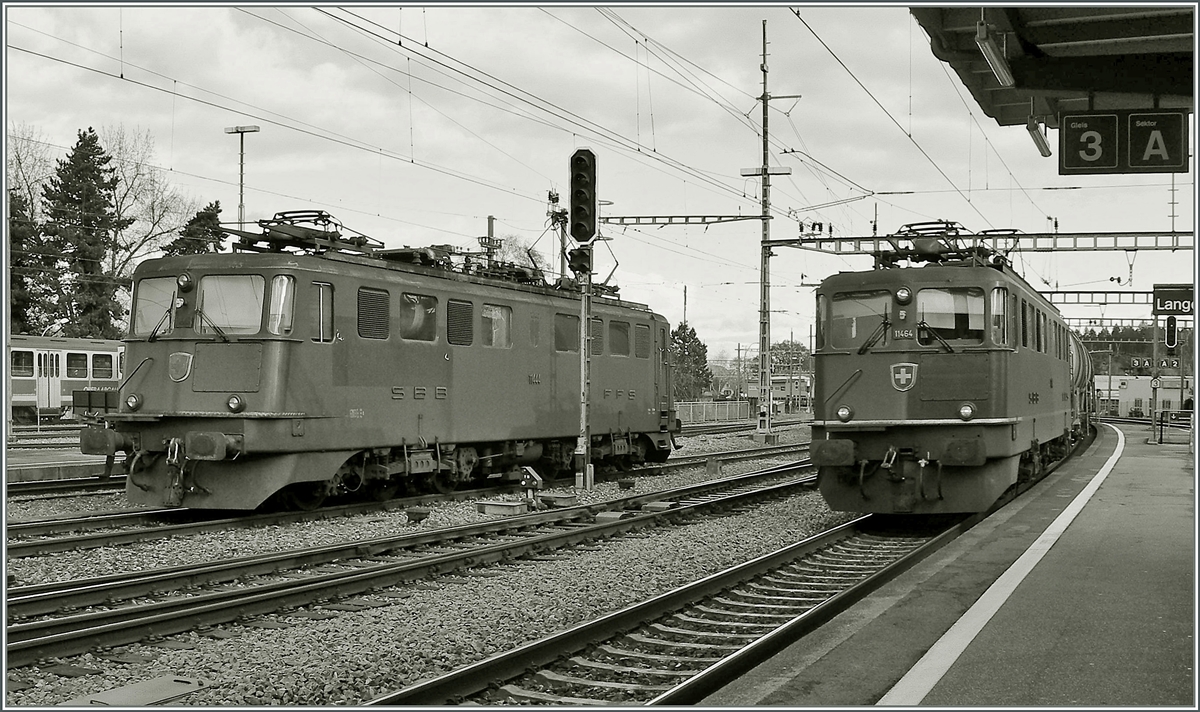 Noch eine Version er beiden Ae 6/6 in Langenthal.
22. Nov. 2006 
