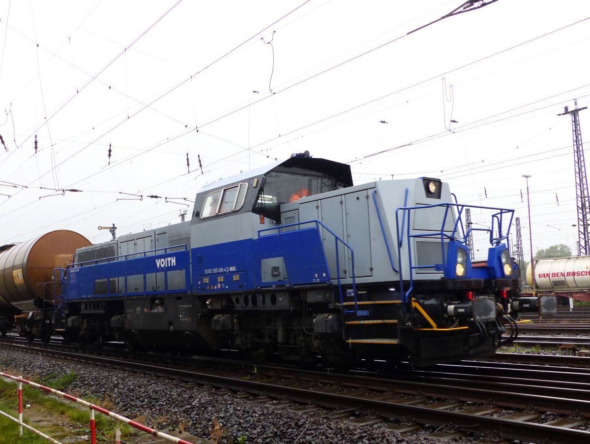 Northrail Voith Gravita 15L BB Diesellok 92 80 1265 499-4 D-NRAIL Gterbahnhof Oberhausen West 20-10-2016.

Northrail Voith Gravita 15L BB dieselloc 92 80 1265 499-4 D-NRAIL goederenstation Oberhausen West 20-10-2016.