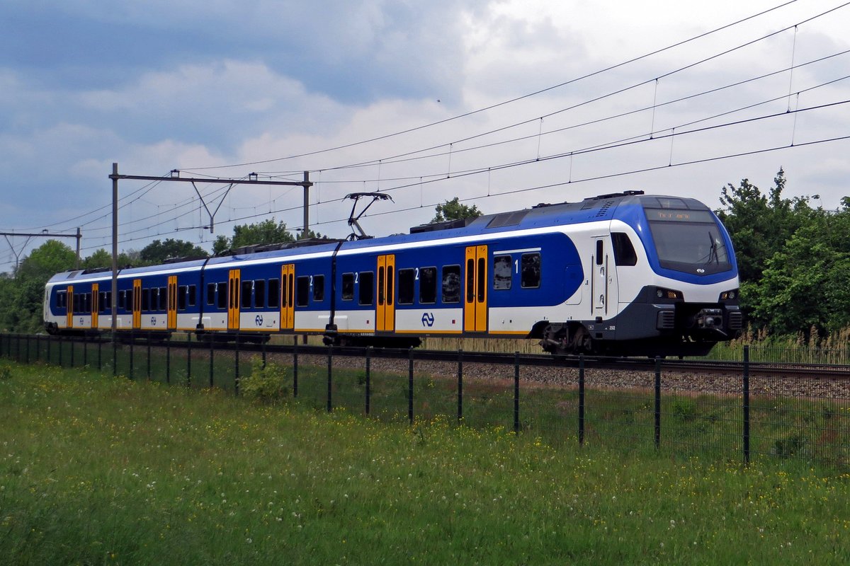 NS 2502 passiert Alverna am 20 Mai 2020.