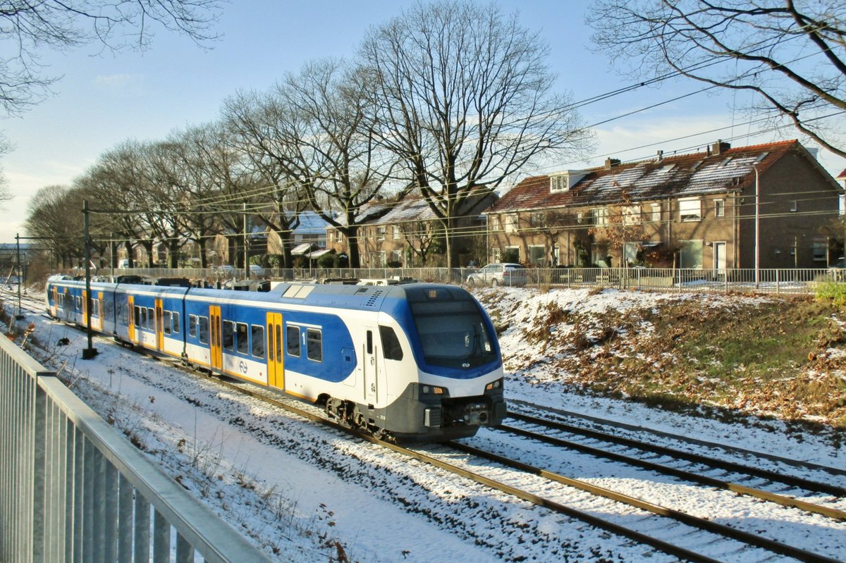 NS 2518 durchfahrt Nijmegen am 16 Jänner 2017.