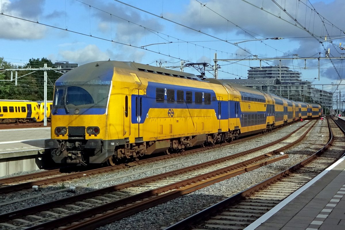 NS 7503 treft am 3 Oktober 2019 in Nijmegen ein.