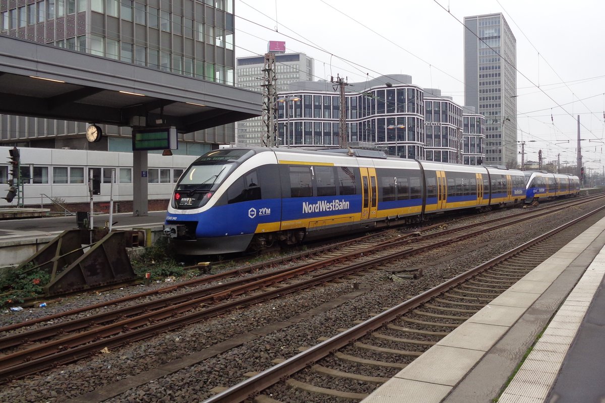 NWB 643 340 steht am 29 Dezember 2018 in Essen Hbf. 