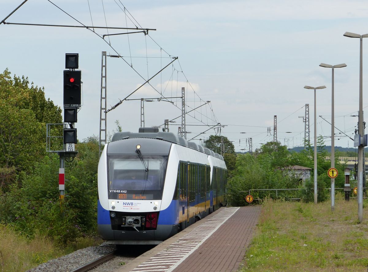 NWB (Nord West Bahn) Dieseltriebzug VT 648 442 Gleis 2 Duisburg-Hochfeld S�d 21-08-2020.

NWB (Nord West Bahn) dieseltreinstel VT 648 442 spoor 2 Duisburg-Hochfeld S�d 21-08-2020.