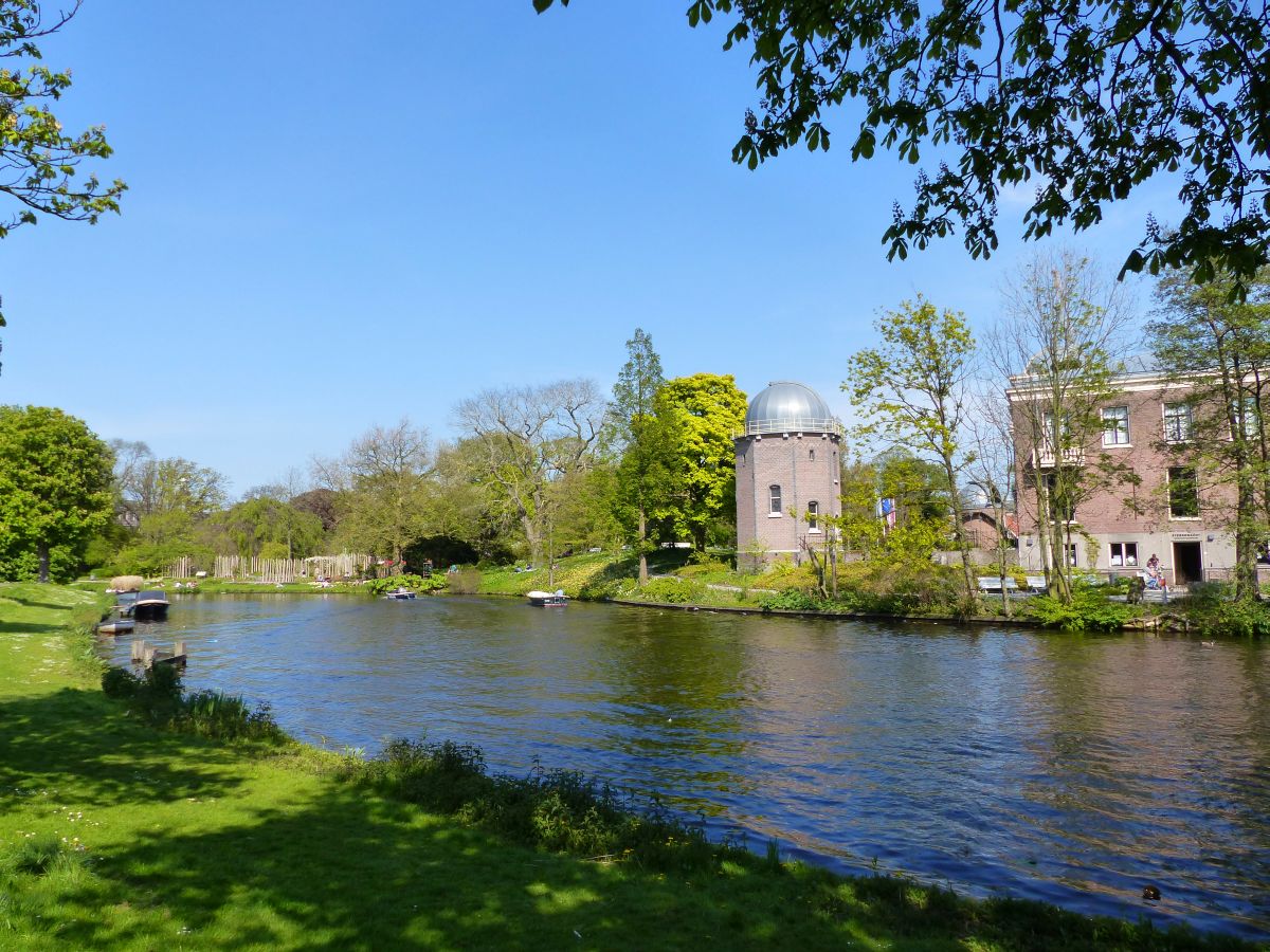 Observatorium Witte singel. Leiden 06-05-2016.

Sterrenwacht Witte singel. Leiden 06-05-2016.