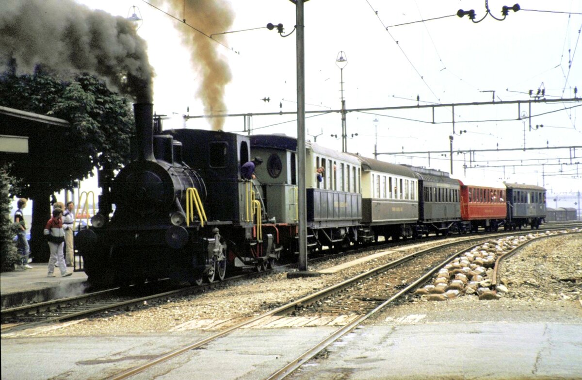 OeBB E 3/3 Nr.1 und 2 (Tigerli) in Oensingen am 26.08.1984.