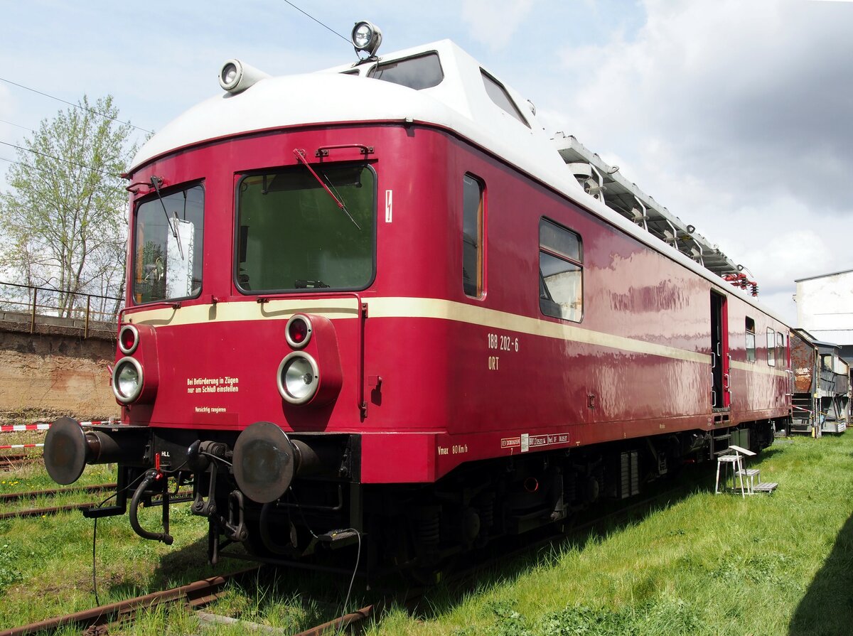 ORT 188 202-6 Oberleitungs-Revisionswagen im Bw Dresden Altstadt beim 7.Dampfloktreffen in Dresden am 17.04.2015.