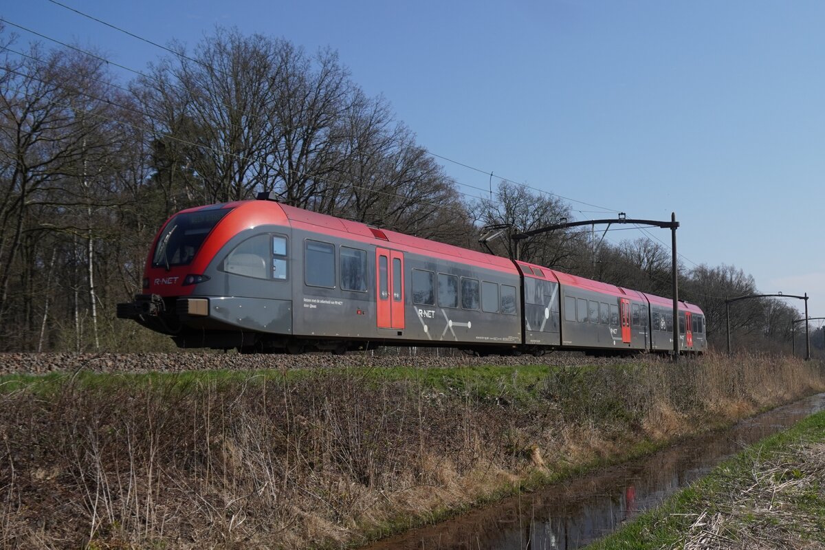 QBUZZZ 6532 durchfahrt am 18 März 2026 Tilburg Oude Warande auf den Weg nach Blerick.
